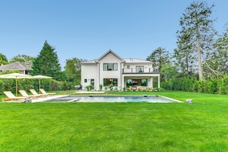 54 Sawasett Ave, Bridgehampton, NY 11932