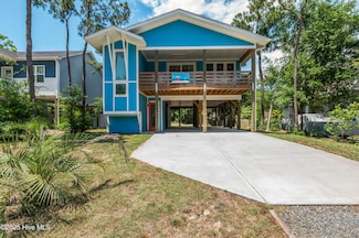 119 NE 27th St, Oak Island, NC 28465