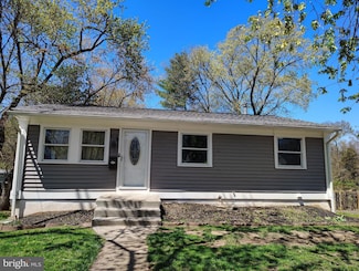 7816 Amherst Dr, Manassas, VA 20111