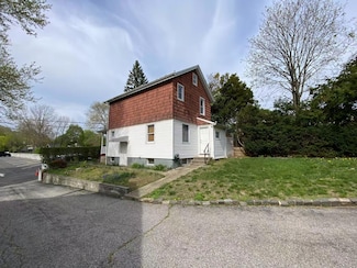 6 Pulaski Place, Port Washington, NY 11050