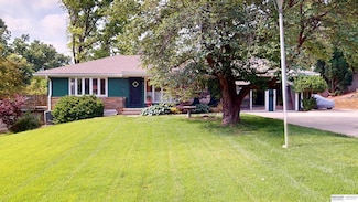 7923 Harney St, Omaha, NE 68114
