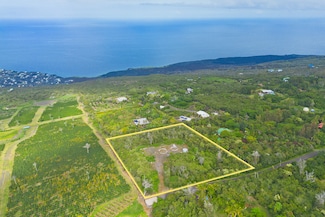 88-1581 Papio Dr, Captain Cook, HI 96704