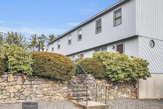 44 Bluestone Dr, Nashua, NH 03060