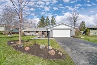 5704 Oak Valley Rd, Dayton, OH 45440
