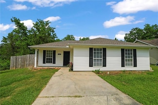 1387 Valmont St, Mandeville, LA 70448