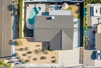 2104 E Rogers Rd, Palm Springs, CA 92262