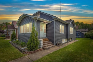 956 S Elm Ave, Kankakee, IL 60901