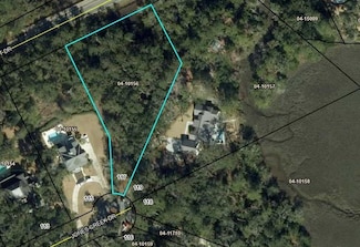 117 Jones Creek Dr, Saint Simons Island, GA 31522