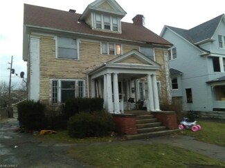 1874 Rosemont Rd, Cleveland, OH 44112