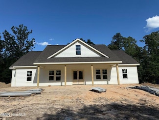 510 Harrow Dr, Carthage, NC 28327