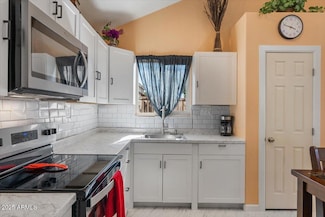 421 W Moffatt St, Superior, AZ 85173