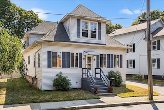 313 Main St, Fairhaven, MA 02719
