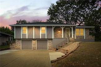 2901 SE 6th St, Blue Springs, MO 64014