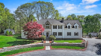 14 Weld St, Westborough, MA 01581