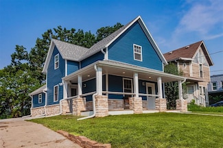 3204 8th St, Des Moines, IA 50313