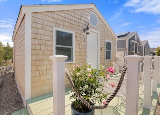 21 Dewey Ave Unit 3, Provincetown, MA 02657