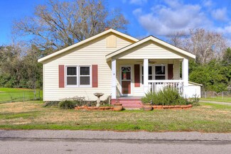 242 Walker St, Warrenville, SC 29851