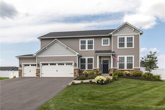 4811 Lepinske Farm Place, Clay, NY 13041