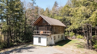 6 Deep Woods Rd, Winhall, VT 05255