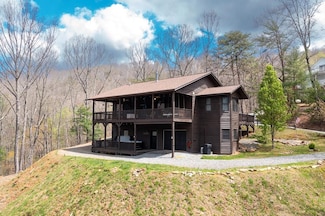 445 Tranquil Cove Rd, Murphy, NC 28906