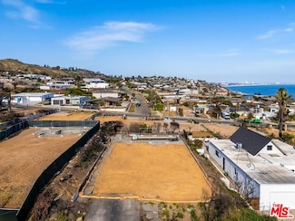 3808 Castlerock Rd, Malibu, CA 90265