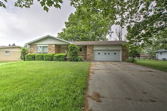 3103 N Oakland Ave, Decatur, IL 62526