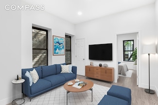 214 E 82nd St Unit 17, New York, NY 10028