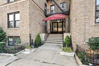 2700 Kennedy Blvd, Jersey City, NJ 07306