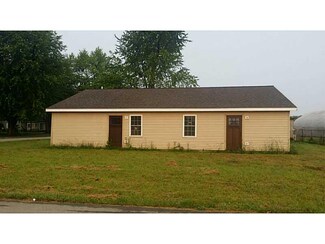 502 N 4th St, Elwood, IN 46036