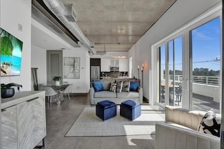 111 SE 2nd St Unit 302, Delray Beach, FL 33444