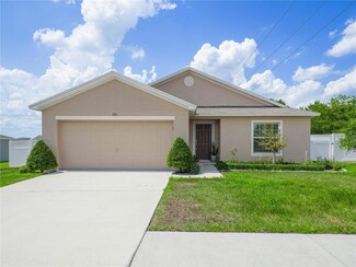 201 Chicago Ave W, Haines City, FL 33844