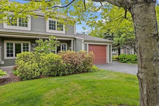 571 Topnotch Dr Unit B, Stowe, VT 05672