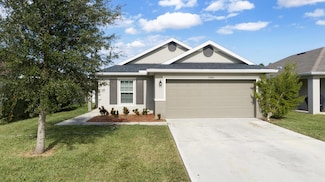 5545 NW Pine Trail Cir, Port Saint Lucie, FL 34983