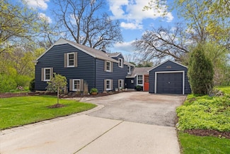 6389 Conifer Ln, Greendale, WI 53129