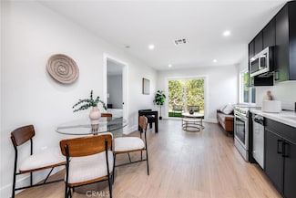22917 Leonora Dr, Los Angeles, CA 91367