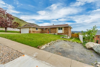 584 Aspen Way, Centerville, UT 84014