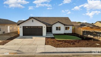 711 Sammy Way, Shafter, CA 93263