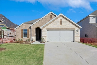 16464 Hemlock Tree Dr, Justin, TX 76247