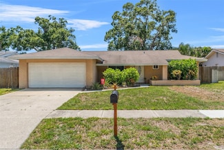 6656 Pinecrest Ln N, Pinellas Park, FL 33781