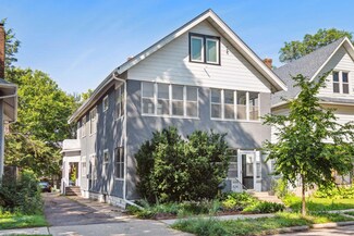824 5th St NE, Minneapolis, MN 55413