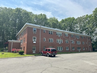 306 Pine Rock Ave Unit D8, Hamden, CT 06514