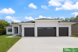 5426 N 213th Ave, Elkhorn, NE 68022
