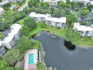 9340 Lagoon Place Unit 309, Davie, FL 33324