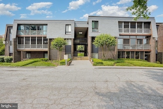 27 Stonehenge Cir Unit 11, Pikesville, MD 21208
