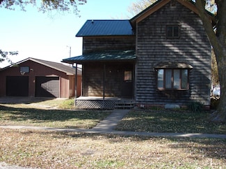 205 N Chestnut St, Crawfordsville, IA 52621