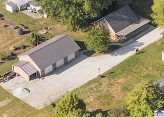 210 N Baker Ln, Clinton, IN 47842