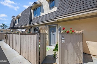543 S E St, Oxnard, CA 93030