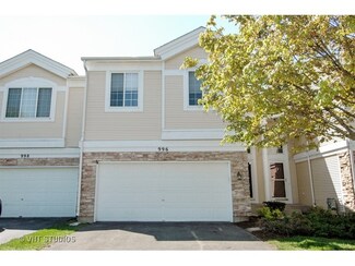 996 Mesa Dr Unit 472C, Elgin, IL 60123