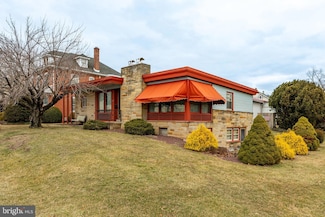 425 W Main St, Ephrata, PA 17522