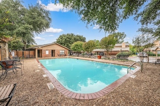 5664 Cedar Creek Dr, Benbrook, TX 76109